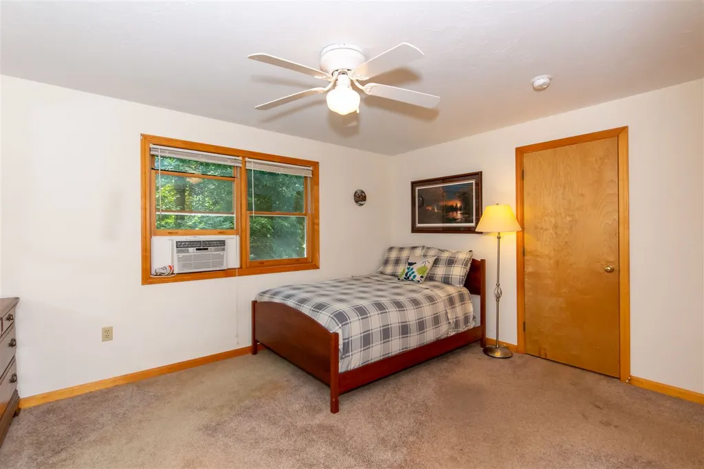 91 Bow Lake Estates Drive Strafford NH 03884