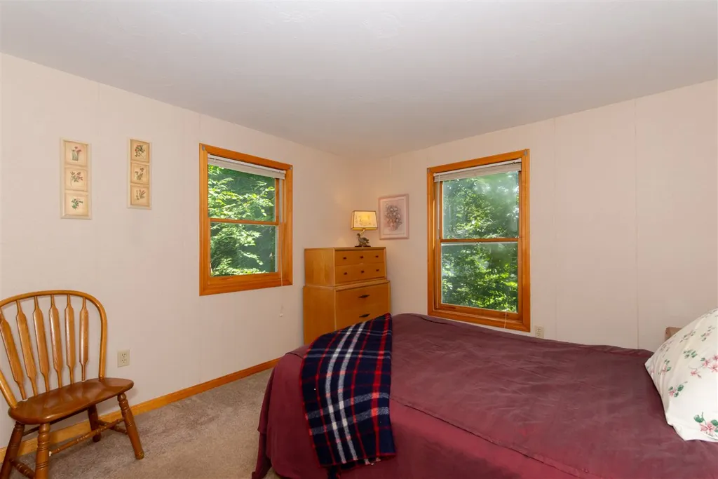 91 Bow Lake Estates Drive Strafford NH 03884