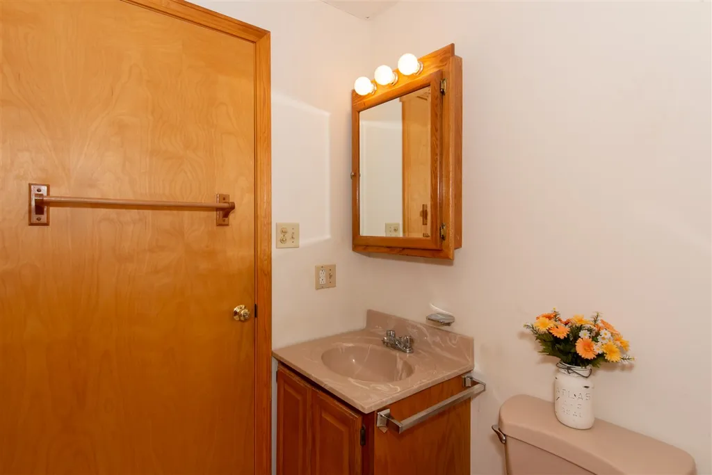 91 Bow Lake Estates Drive Strafford NH 03884