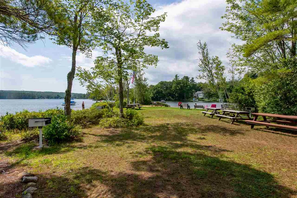 91 Bow Lake Estates Drive Strafford NH 03884