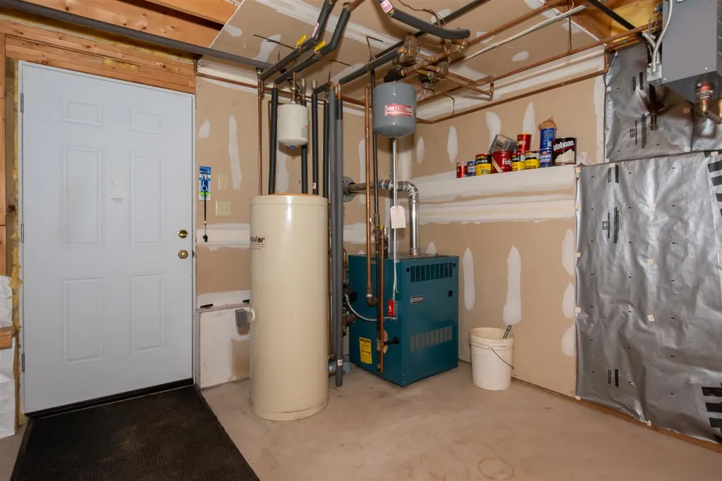 91 Bow Lake Estates Drive Strafford NH 03884