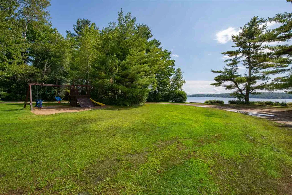 91 Bow Lake Estates Drive Strafford NH 03884