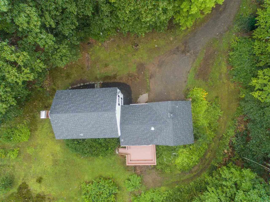 11 Mulligan Right Of Way Westmoreland NH 03467