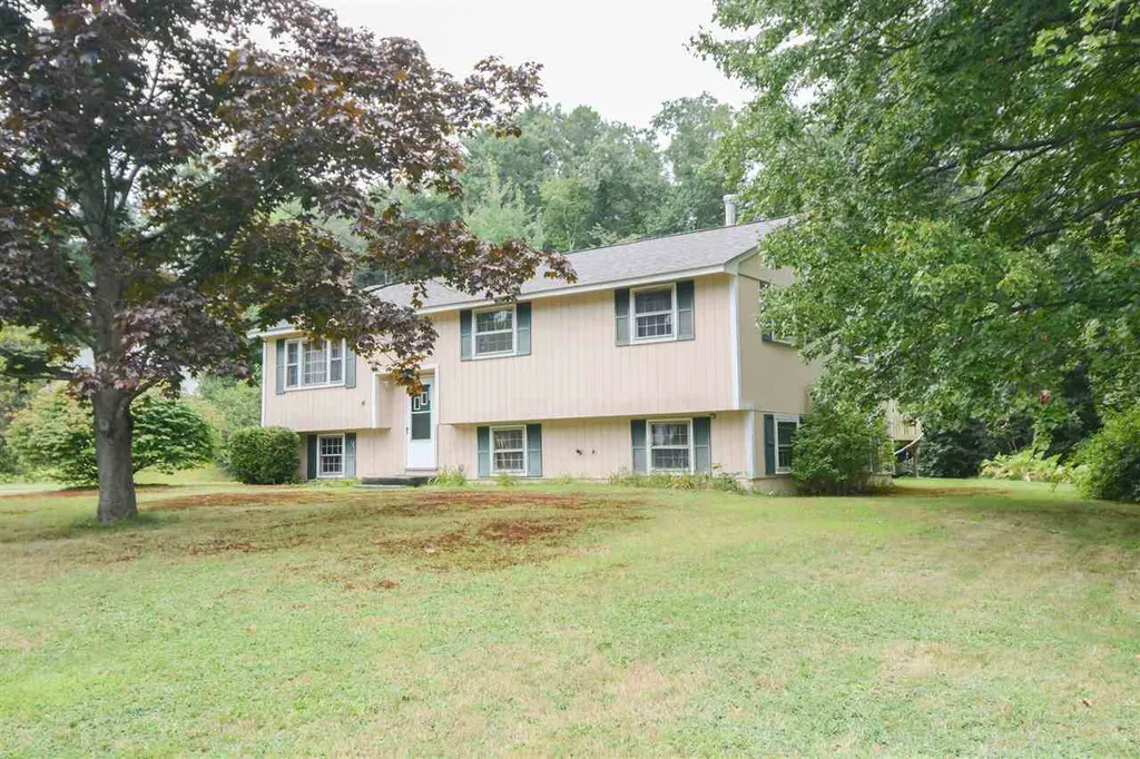18 Greenfield Drive Merrimack NH 03054