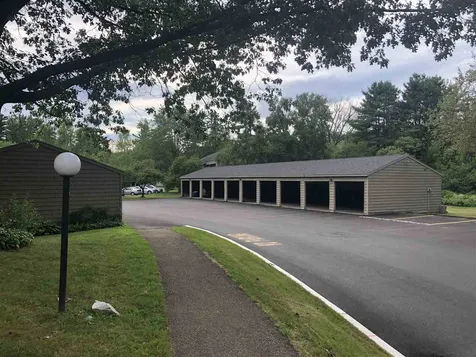 20 Hawthorne Circle South Burlington VT 05403