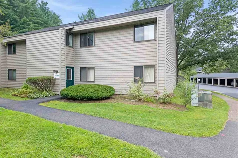 20 Hawthorne Circle South Burlington VT 05403
