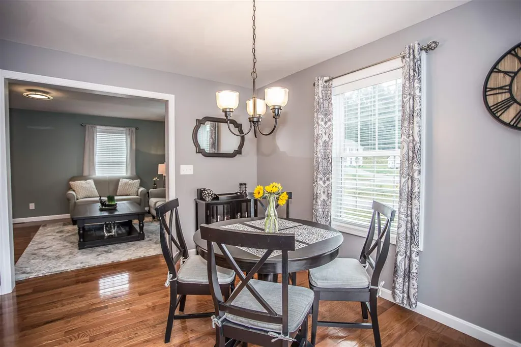 11 Richfield Way Wilton NH 03086