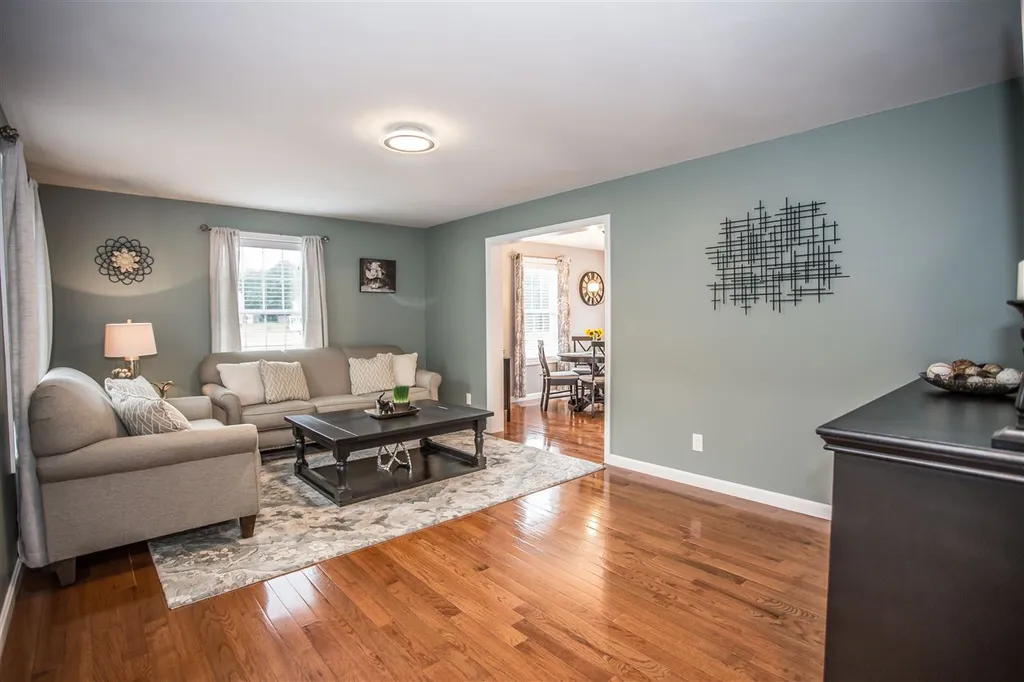 11 Richfield Way Wilton NH 03086