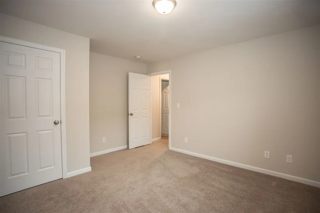 11 Richfield Way Wilton NH 03086