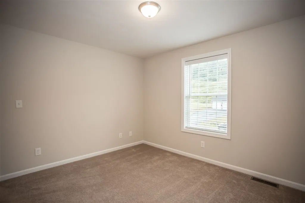 11 Richfield Way Wilton NH 03086