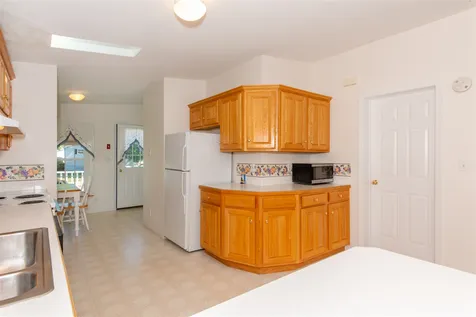 22 Aberdeen Drive Stratham NH 03885