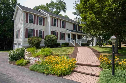 162 Tiffany Lane Manchester NH 03104