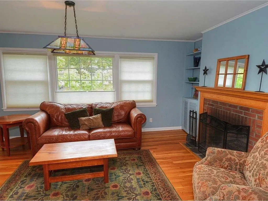 39 Mcintosh Avenue South Burlington VT 05403