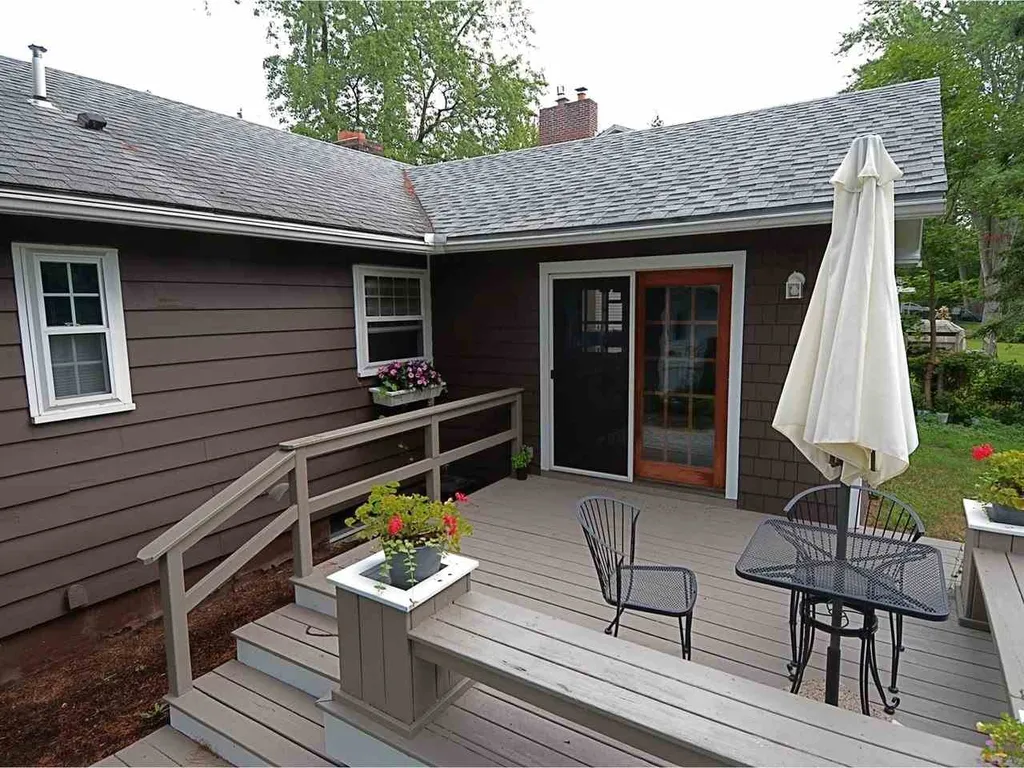 39 Mcintosh Avenue South Burlington VT 05403