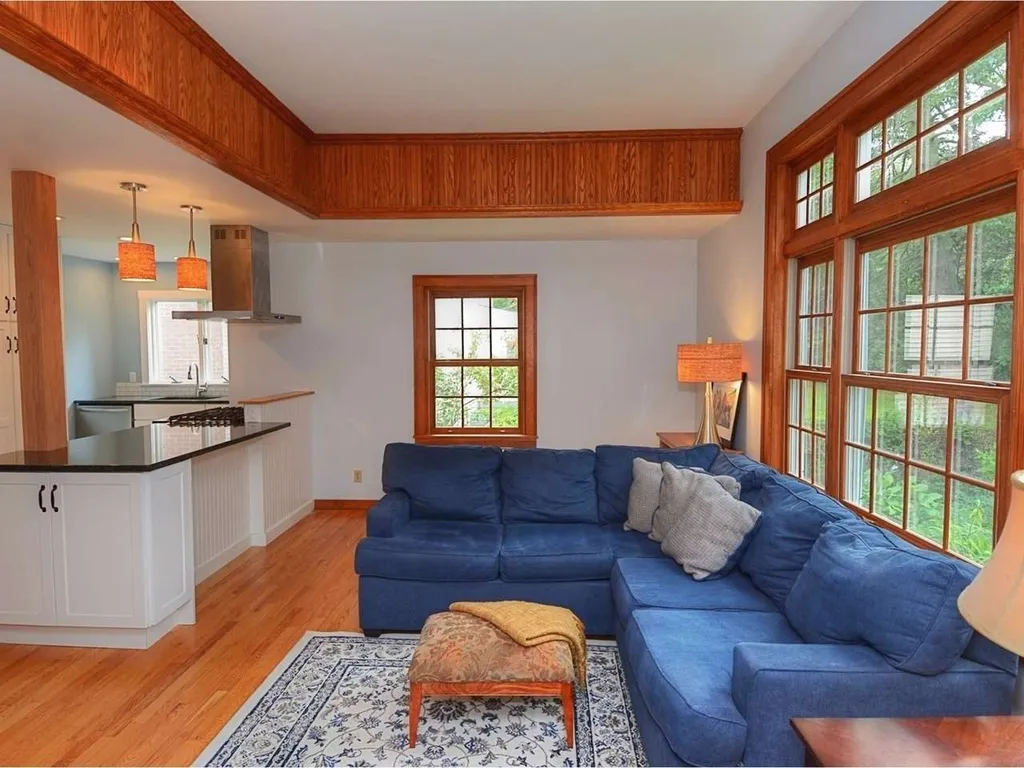 39 Mcintosh Avenue South Burlington VT 05403