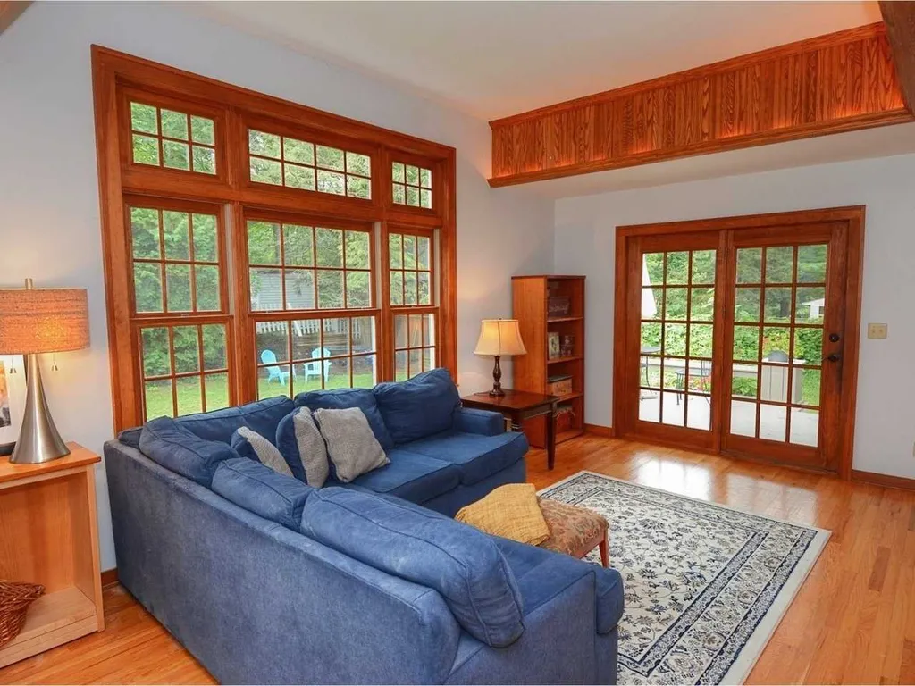 39 Mcintosh Avenue South Burlington VT 05403