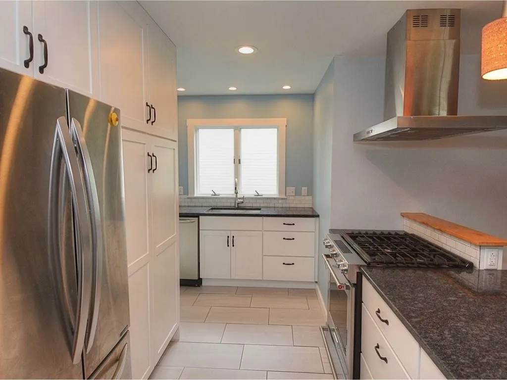 39 Mcintosh Avenue South Burlington VT 05403