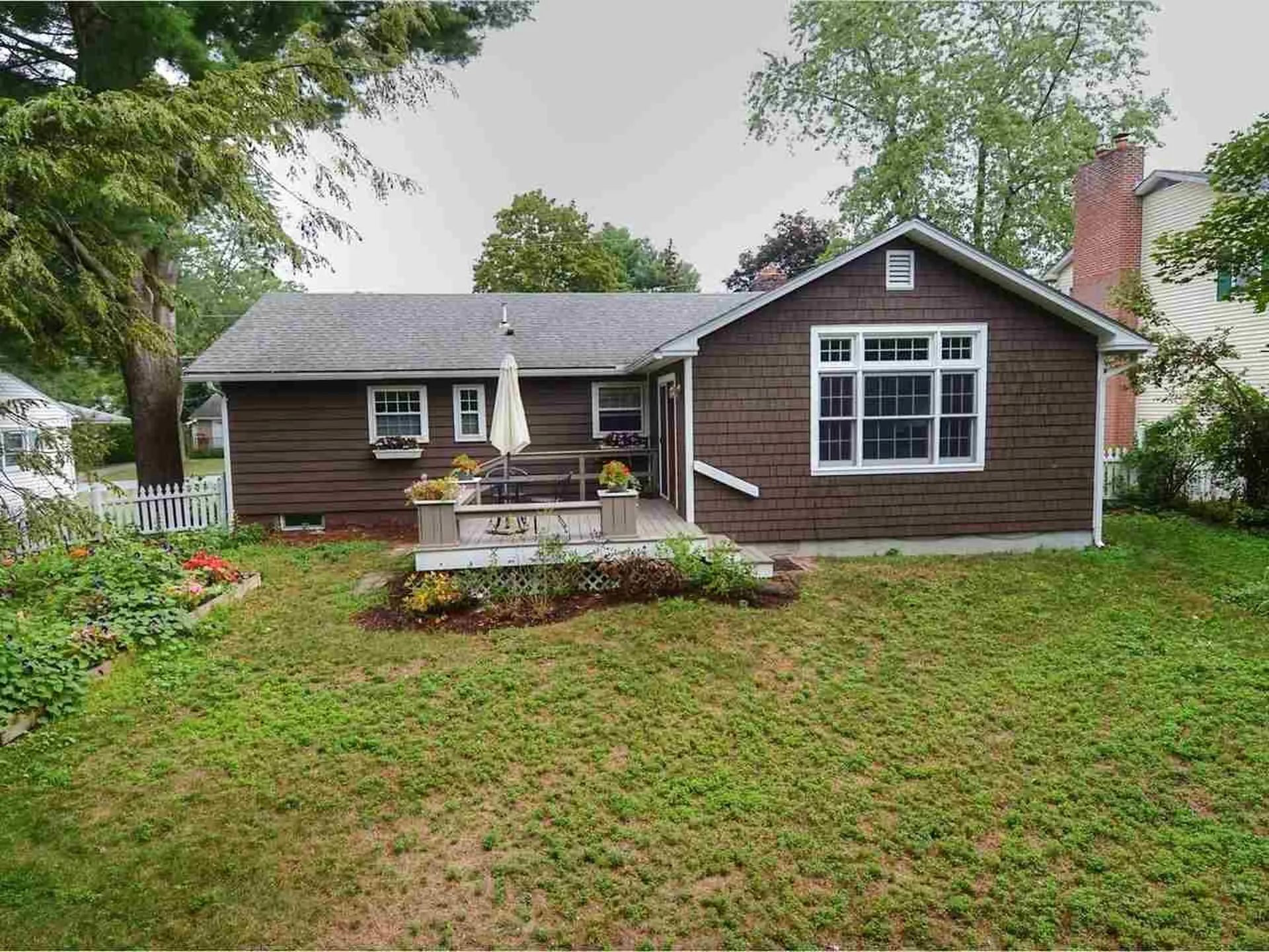 39 Mcintosh Avenue South Burlington VT 05403
