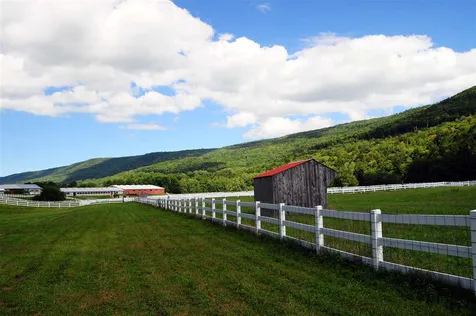 322 River Road Newfane VT 05345