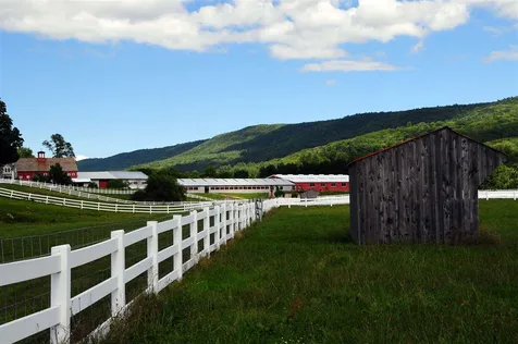 322 River Road Newfane VT 05345