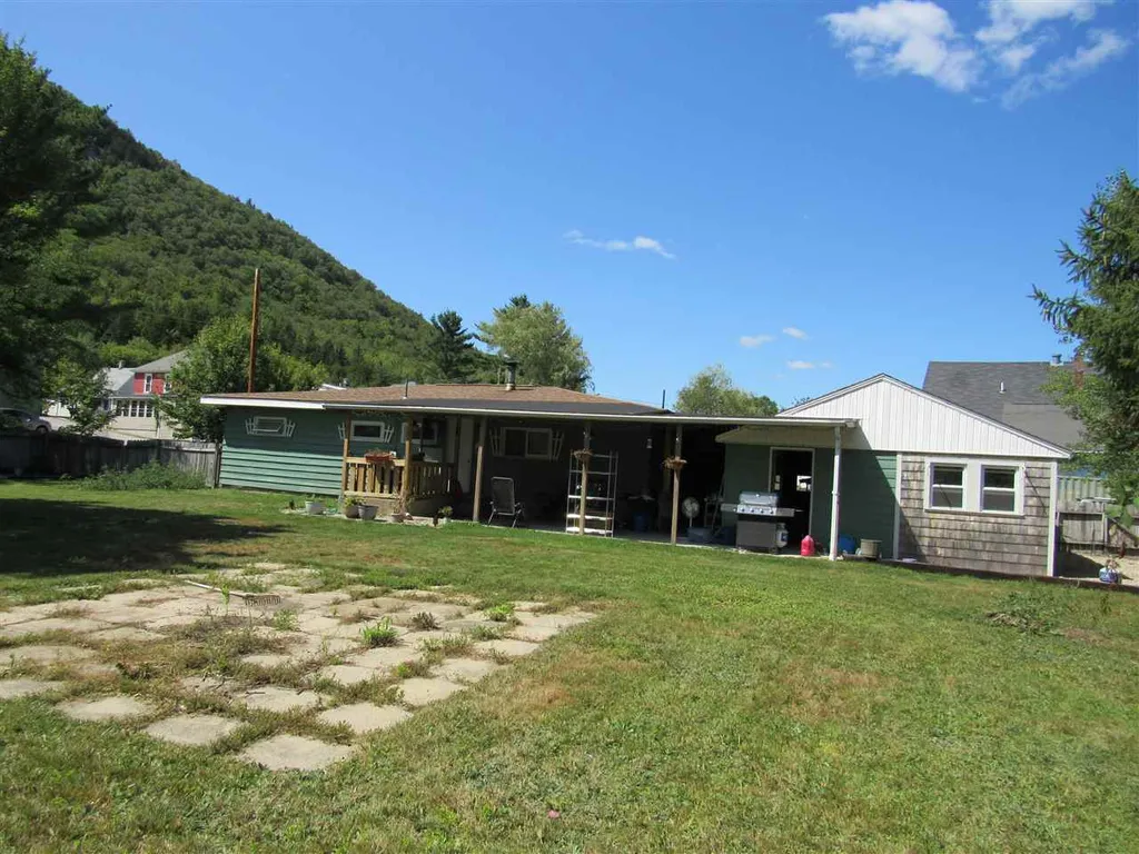 8 Rocky Lane Berlin NH 03570