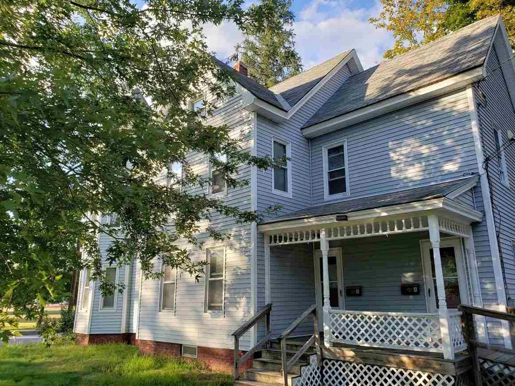 2 King Street Rochester NH 03867