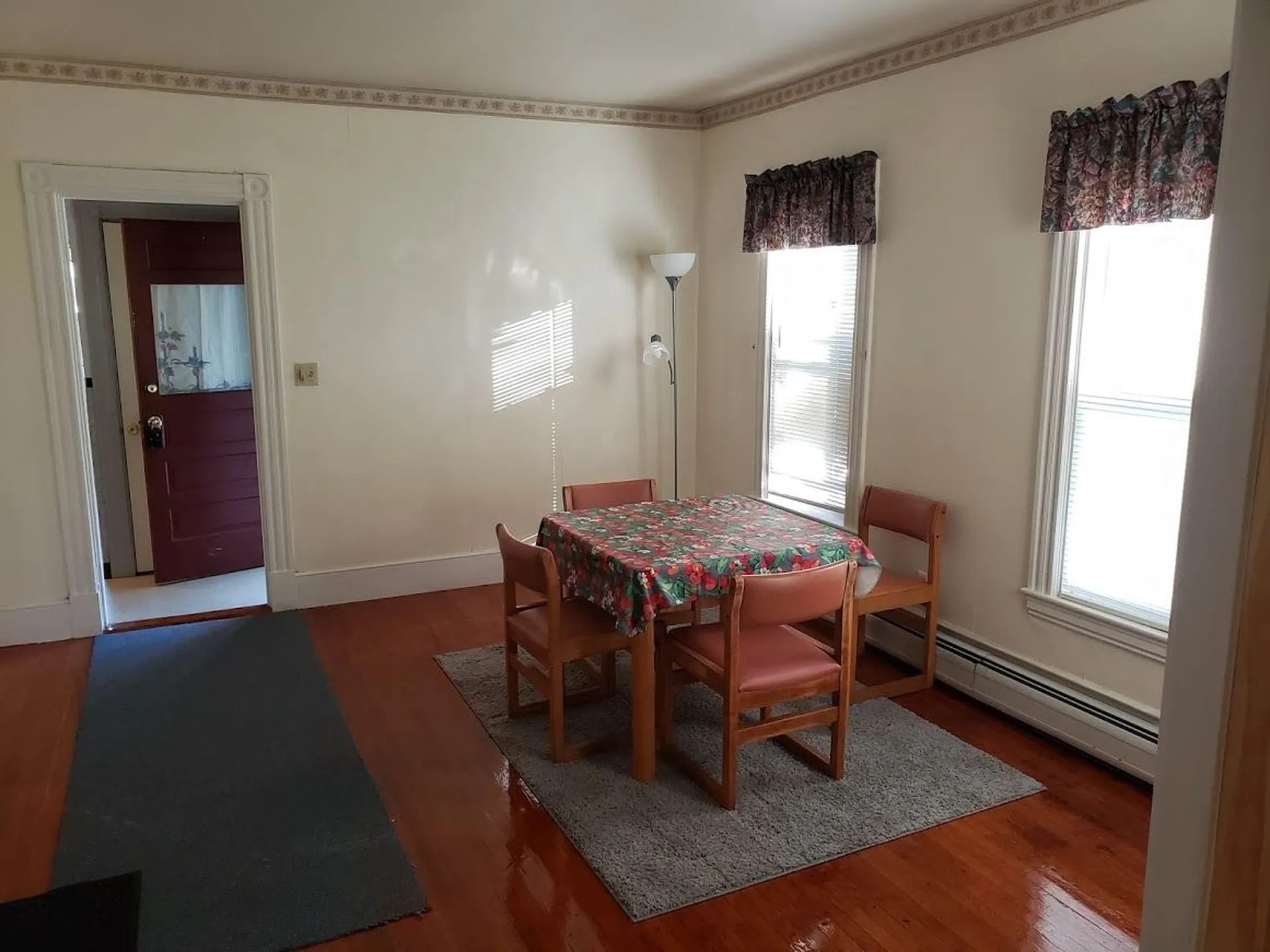 2 King Street Rochester NH 03867