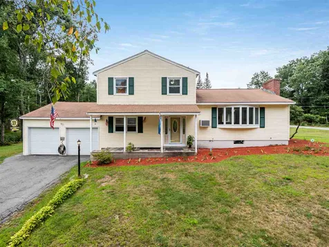 13 Woodlawn Drive Pelham NH 03076