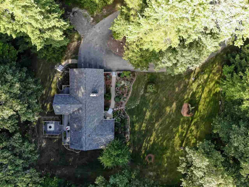4 Ralmar Road Amherst NH 03031