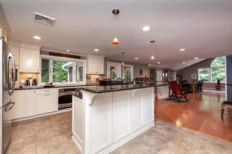 4 Ralmar Road Amherst NH 03031