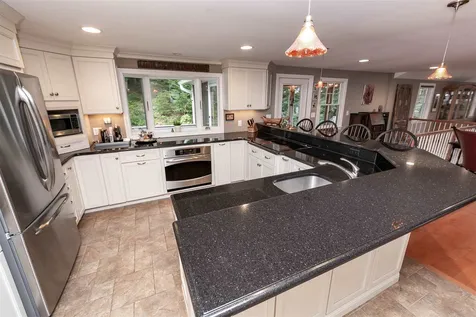 4 Ralmar Road Amherst NH 03031