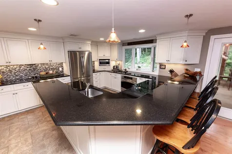 4 Ralmar Road Amherst NH 03031