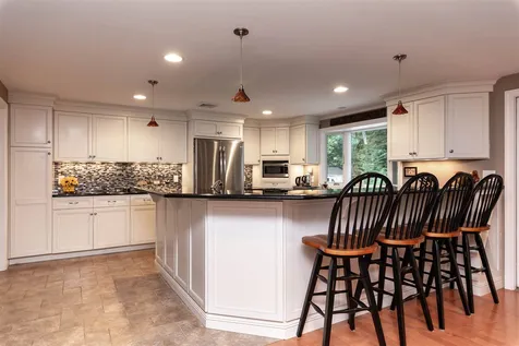 4 Ralmar Road Amherst NH 03031