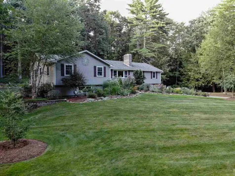4 Ralmar Road Amherst NH 03031