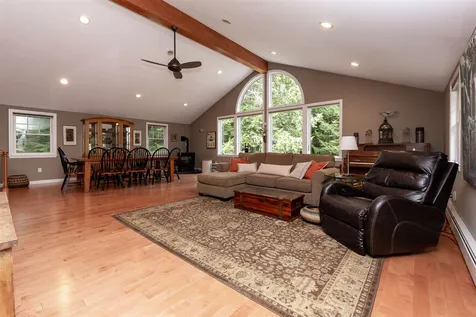 4 Ralmar Road Amherst NH 03031