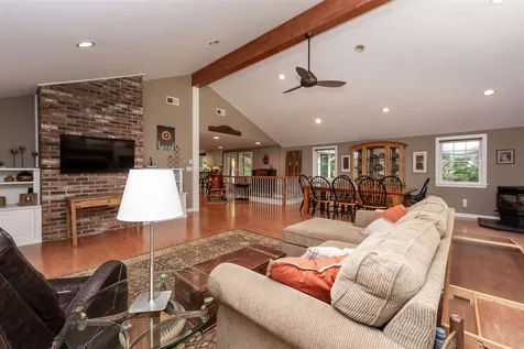 4 Ralmar Road Amherst NH 03031