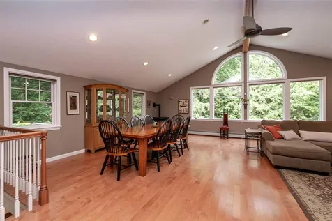 4 Ralmar Road Amherst NH 03031