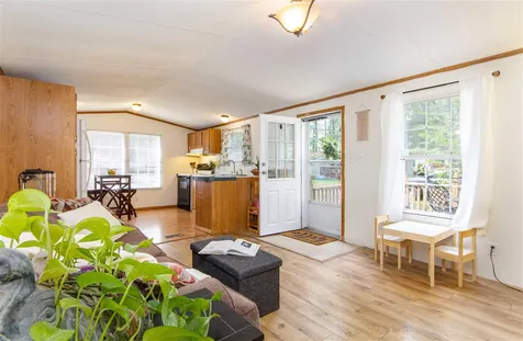 35 Hawthorne Lane Colchester VT 05446