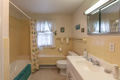 2 Meadow Lane Hanover NH 03755