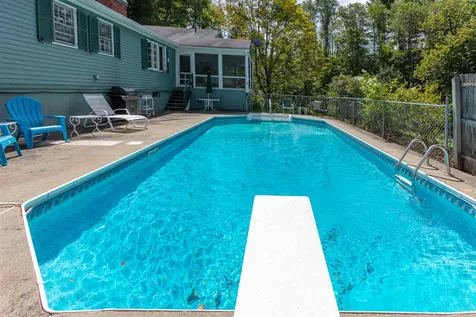2 Meadow Lane Hanover NH 03755