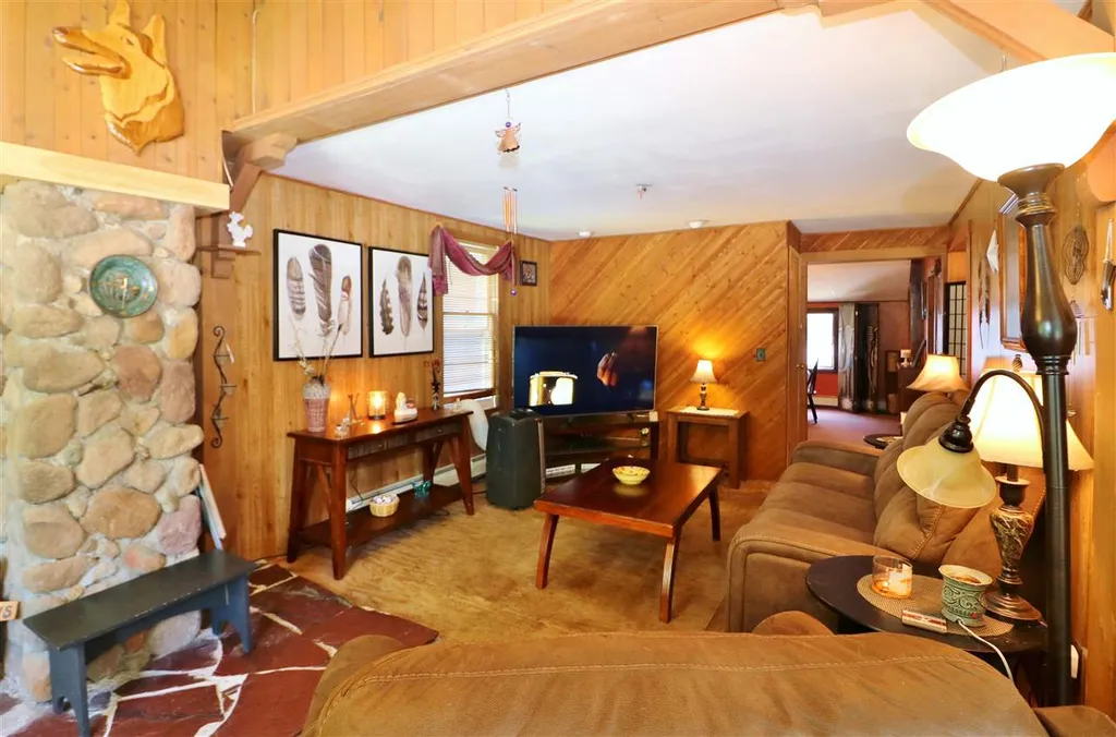 37 Washington Street Gorham NH 03581