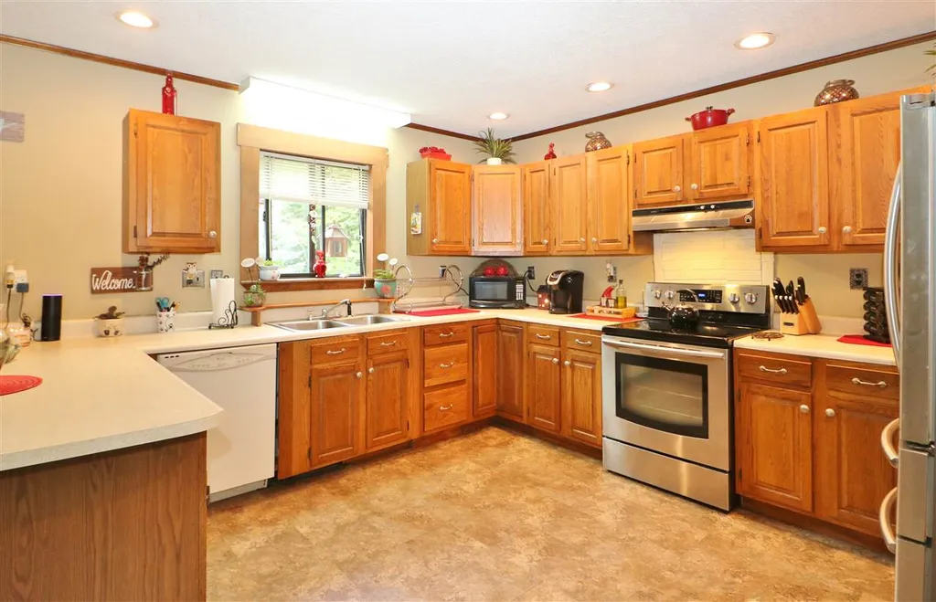 37 Washington Street Gorham NH 03581