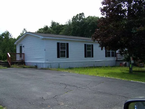 19 Country Lane Fremont NH 03044