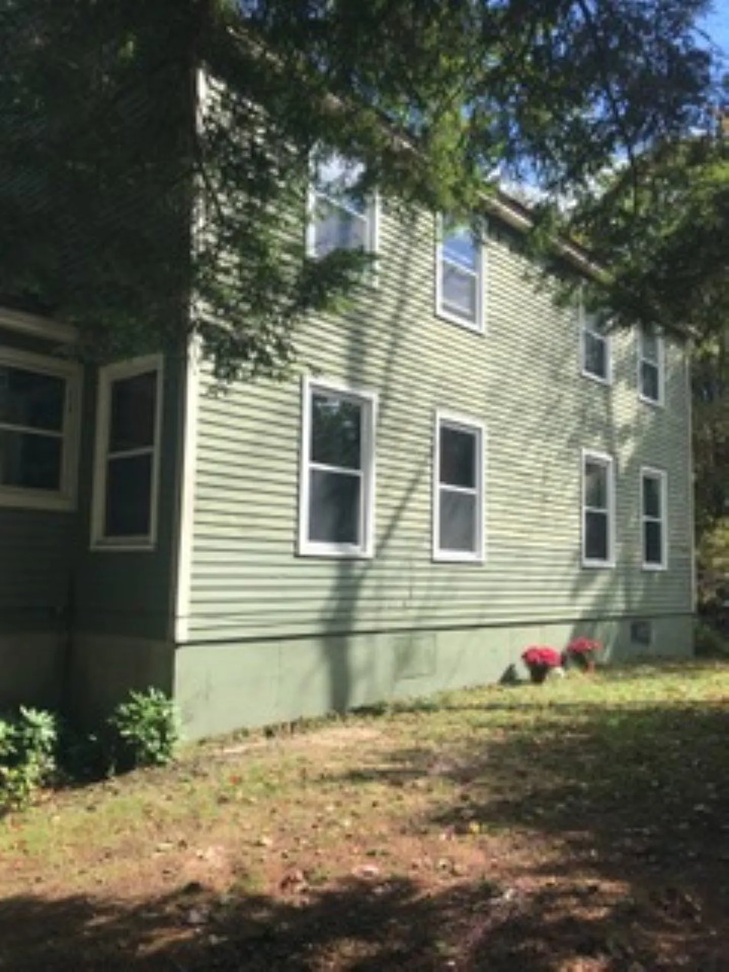 640 River Road Weare NH 03281