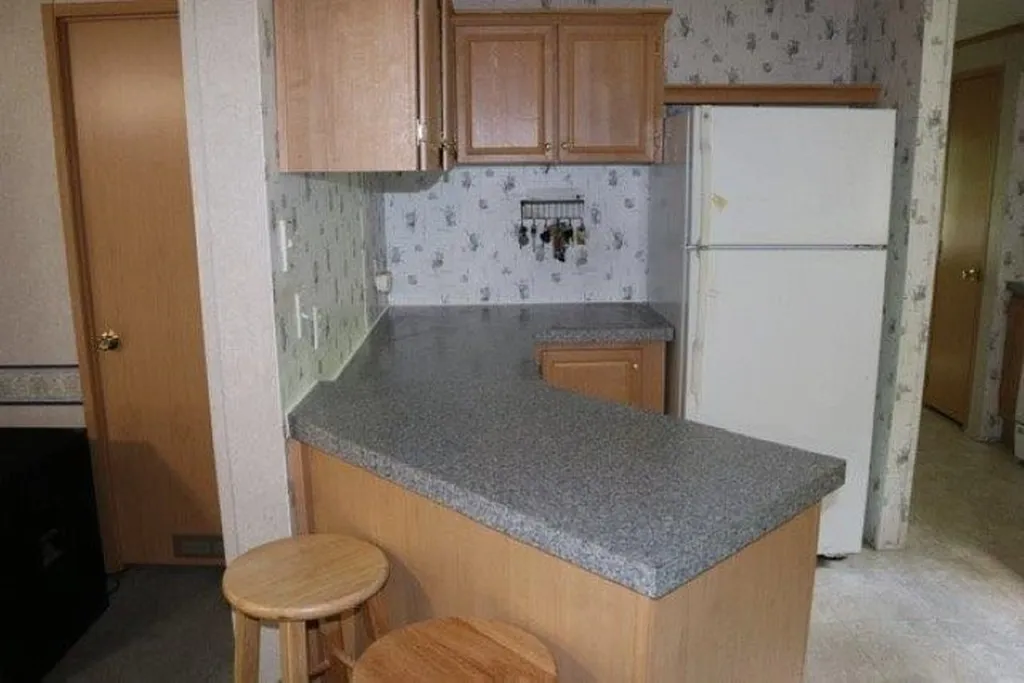 17 Roy Street Raymond NH 03077