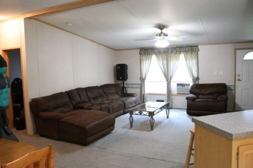 17 Roy Street Raymond NH 03077