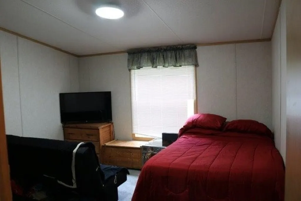 17 Roy Street Raymond NH 03077