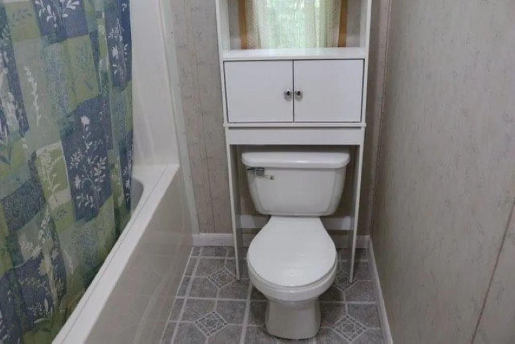 17 Roy Street Raymond NH 03077