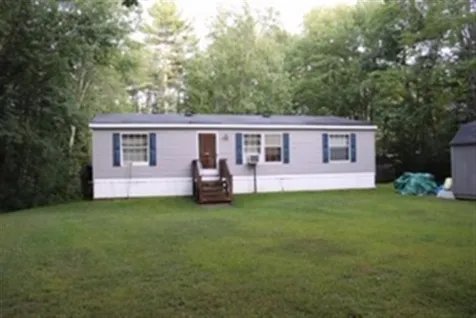 17 Roy Street Raymond NH 03077