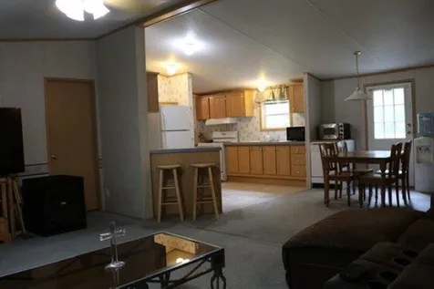 17 Roy Street Raymond NH 03077